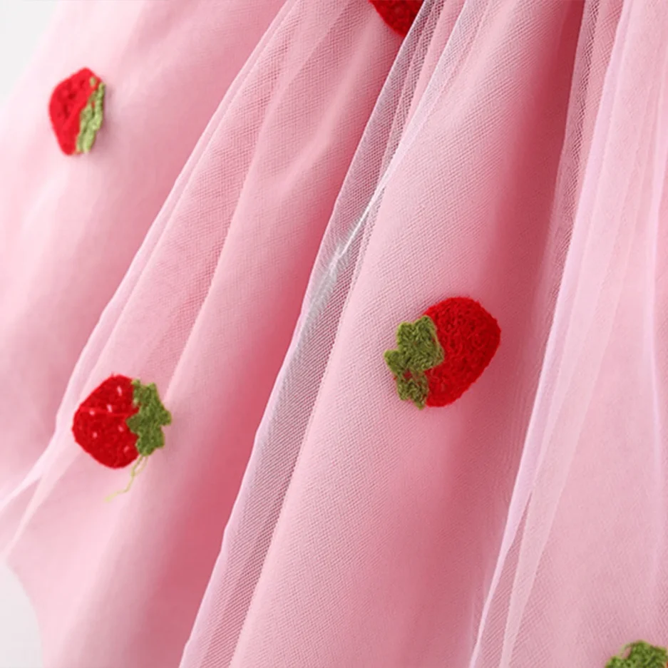 (0-3 Years) Summer New Girls Dress Small Flying Sleeve Bow A-child Dress Embroidered Strawberry Cool Princess Dress - Image 4